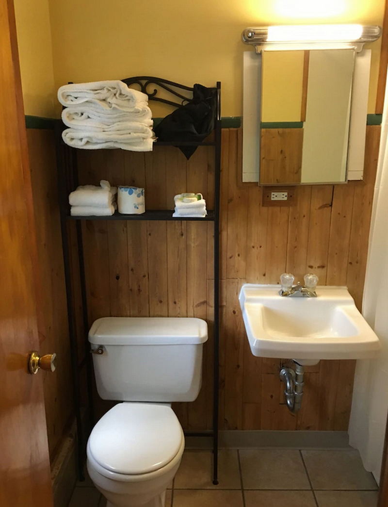 Superior Motel & Suites (Star-Lite Motel, Star Lite Motel) - Web Listing